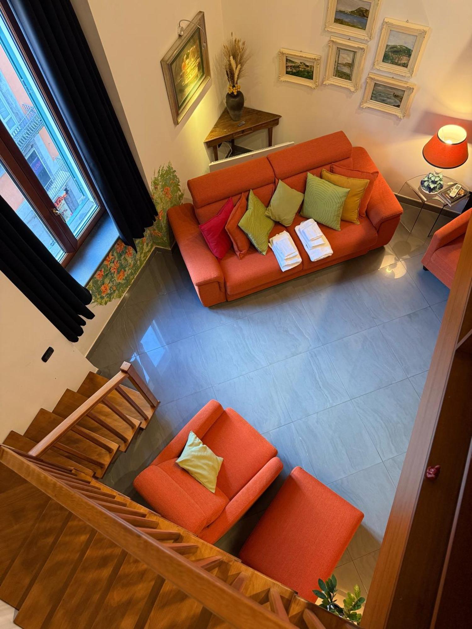 Ann' Amari Arancione Naples